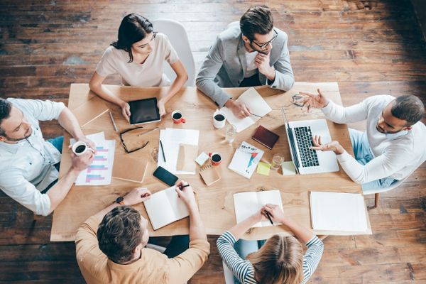 🤝 Réunion de conception d'un projet de bâtiment. Comment les réussir ?